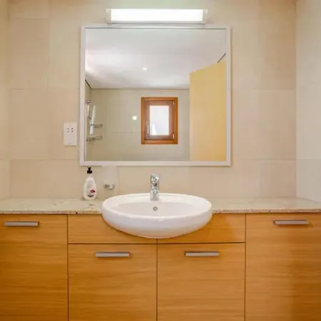 Gartenwohnung Mit Meerblick - Aphrodite Hills Erleben *