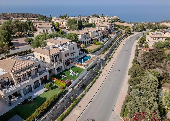 Gartenwohnung Mit Meerblick - Aphrodite Hills Erleben
