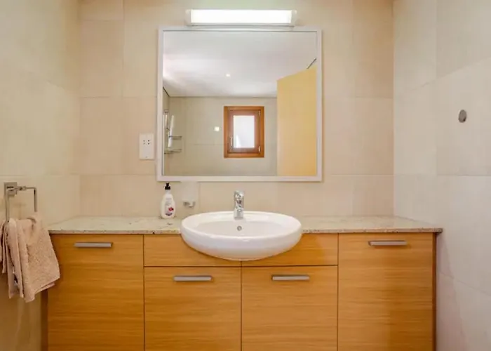 Gartenwohnung Mit Meerblick - Aphrodite Hills Erleben *