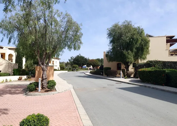 Gartenwohnung Mit Meerblick - Aphrodite Hills Erleben